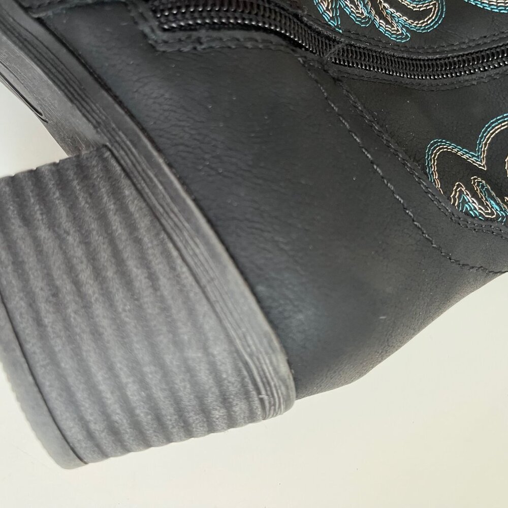Women's Mid Calf Embroidered Black Cowboy Boots | Size 7 - Picture 13 of 14